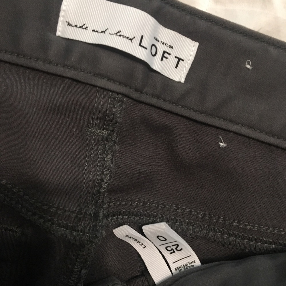 Grey loft skinny jeans- super soft- size 0/25